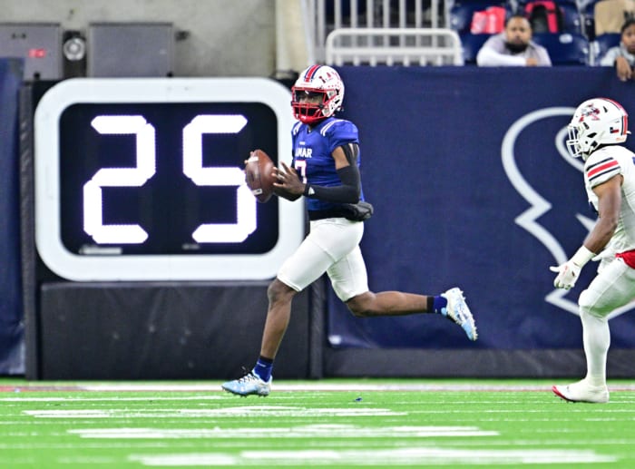 atascocita lamar football texas high school playoff regional semifinal tom dendy 2023 TIM_8702